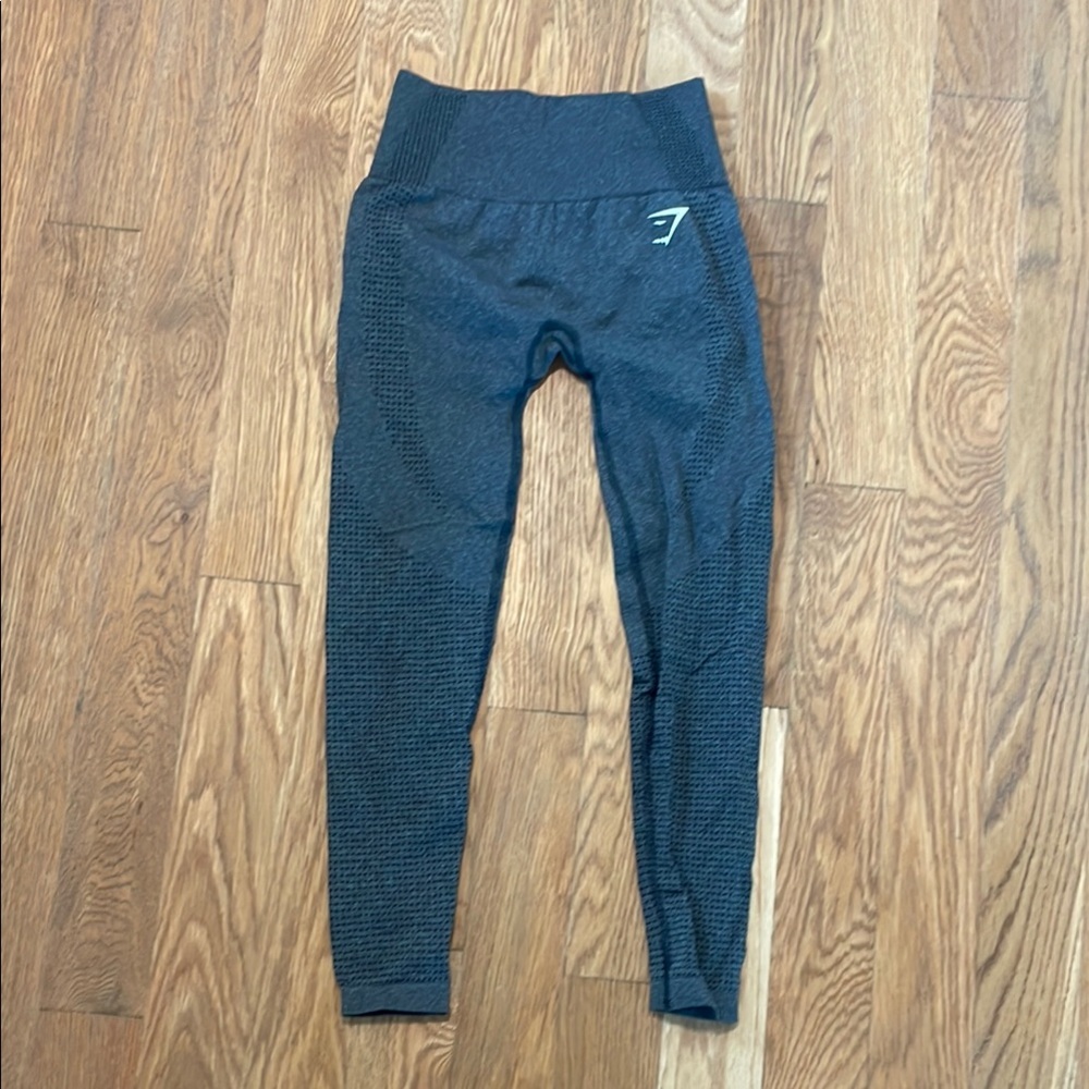 Gymshark Gray High-Waisted Leggings Moisture-Wicking